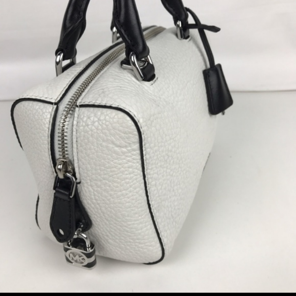 Michael Kors mini...